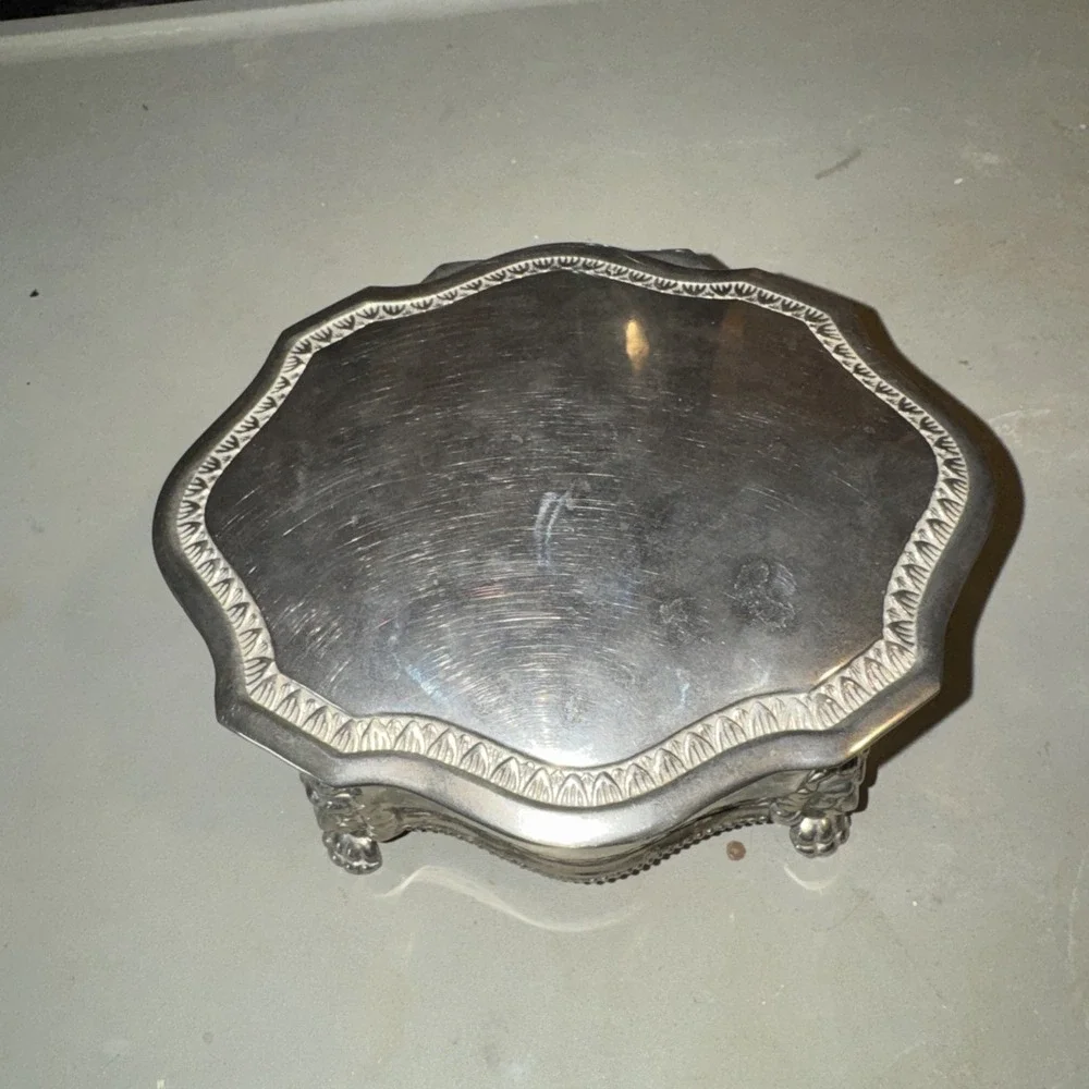 Vtg Sankyo Like Silver Plated Music Jewelry Trinket Box Hinged Footed Victorian